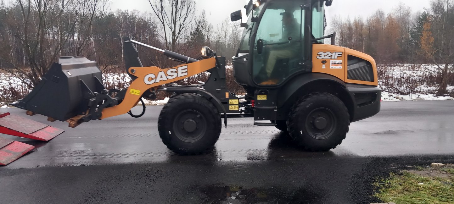 Miniaturka artykułu „Zakup ładowarki kołowej na potrzeby Gminy Oleśnica w ramach Programu Ochrony Ludności i Obrony Cywilnej na lata 2025 – 2026”