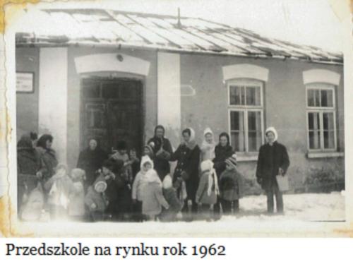 Przedszkole. Rynek 1962 r..
